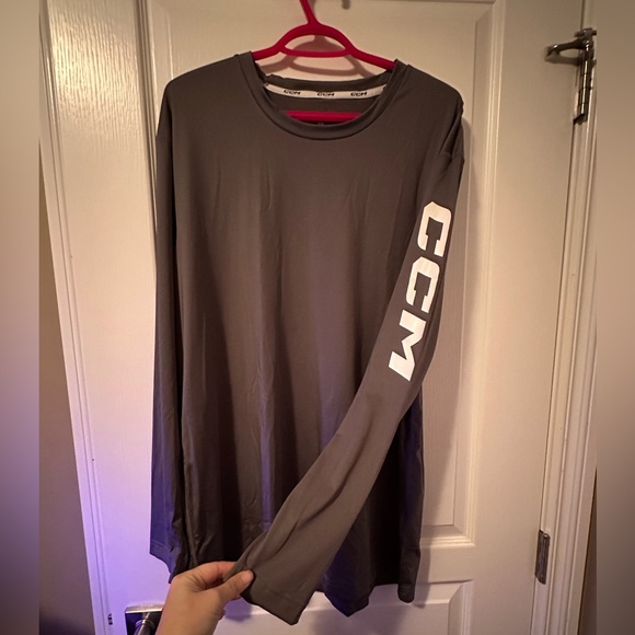 CCM Other - CCM Hockey Loose Long Sleeve Base Layer Top